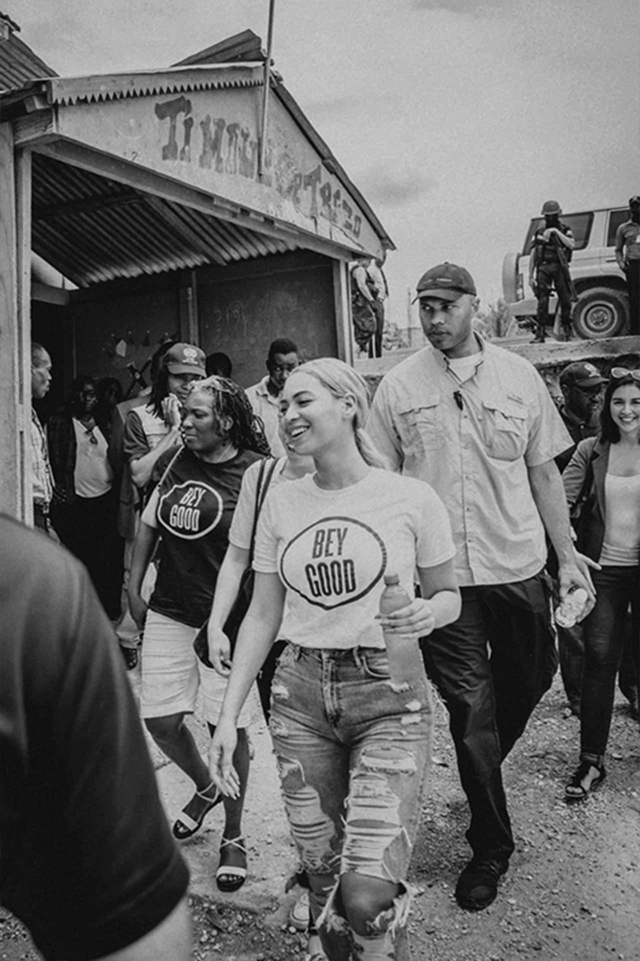 

Beyoncé visited Haiti in a humanitarian mission with the United Nations 

