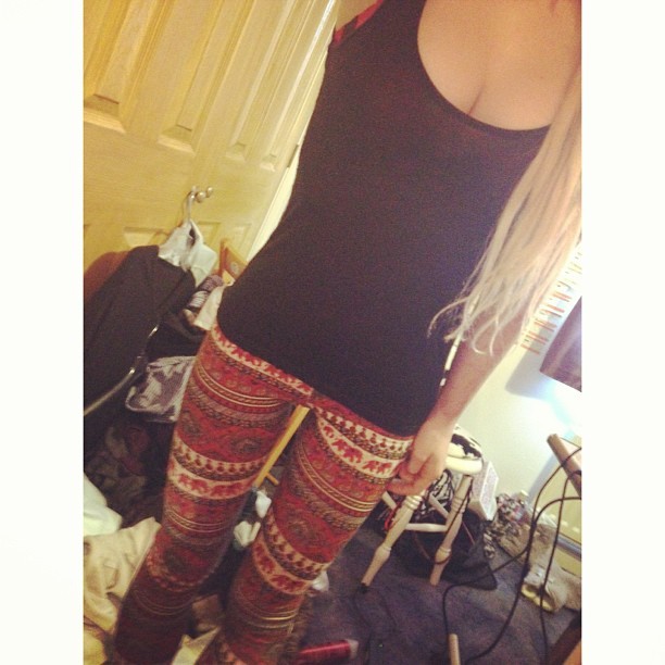 Lazy day #me #urbanoutfitters #leggings #blonde #girl #personal