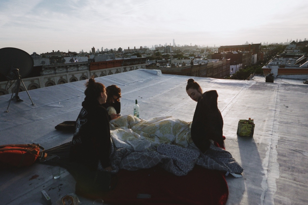 plantables:

I see so many beautiful photos of people on city rooftops that have snuck up there and I would love to do it but how do you sneak onto a rooftop!!! I’m not sneaky enough
