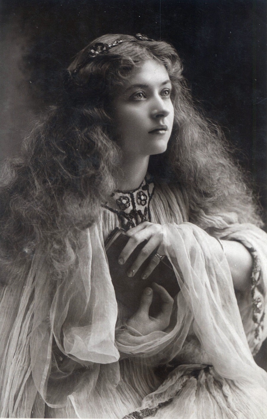 Miss Maud Fealy