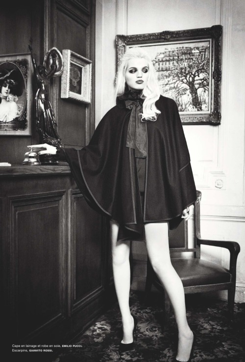lelaid:

Daphne Groeneveld in Chambre 14 for Numéro #145Shot by...