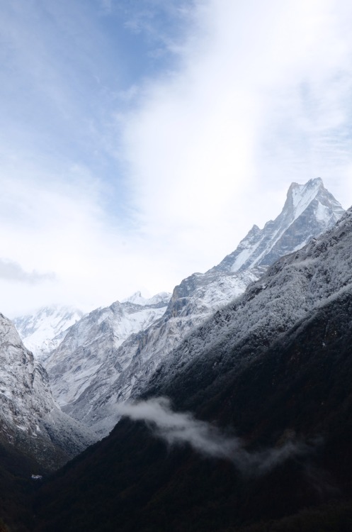 pearlkillers:

Looking back into the Himalayas after a blizzard swept inNepal, 2013