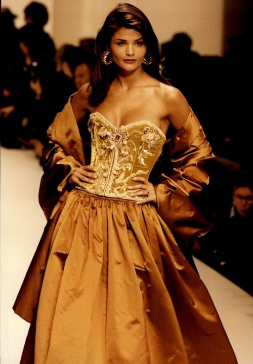 a-state-of-bliss:

Helena Christensen @ Christian Lacroix 1993