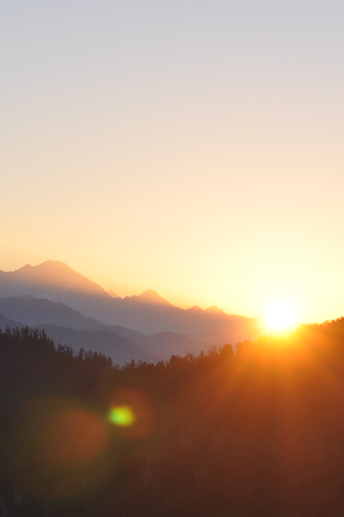 lvndscpe:Sunrise on Poon Hill, Annapurna Region, Nepal | by TravelCoffeeBook