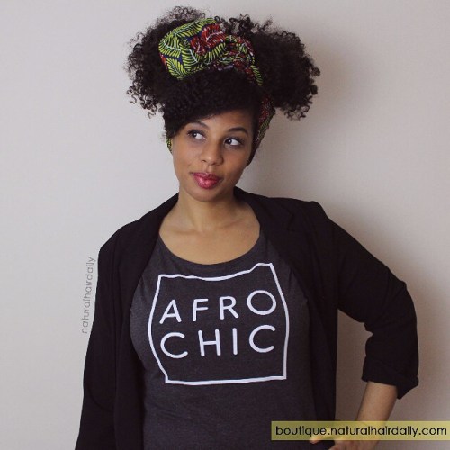 Elle is wearing our AfroChic tee! Tees available in a variety of colours. Get yours at boutique.naturalhairdaily.com (link in bio) and show us how you style it! Tag #shopnhd #afrolove #naturalhair #naturalhairtshirt #naturalhairapparel #naturalhairdaily #nhdaily #shopnhd
