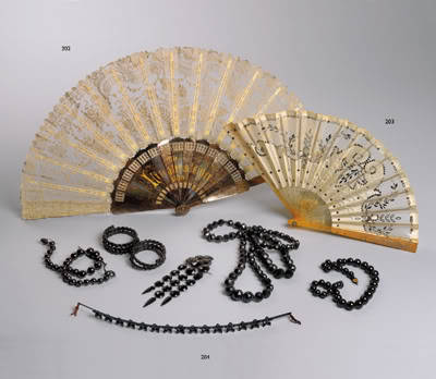 Jewels and fans of Empress Sissi