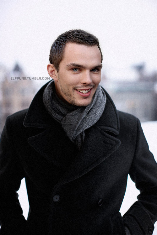 elfpunk:

ALL BUNDLED UP
I said I wanted to do a manip every day in January. Never said they’d all be Tom :D Have some delicious Hoult :D
*tags beneath the cut // if you want on or off just message me* Keep reading
