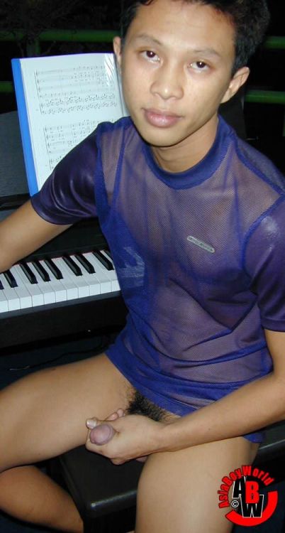 hot4asian:

See more at: Hot4AsianMale.tumblr.com