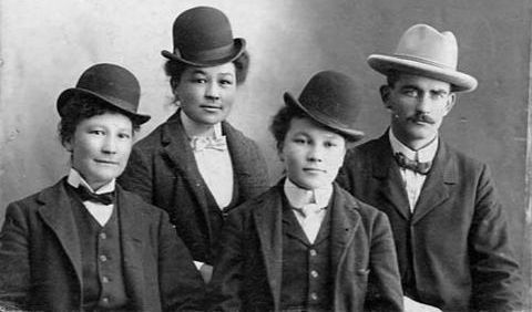maybeedmonton:

Agatha Garneau, Archange Garneau, Charlotte Garneau, and Placide Poirier, Strathcona, Alberta, Canada,1900 or 1901

