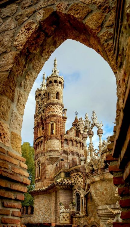 

Colomares Castle,


Andalusia, Spain


photo via benjamin