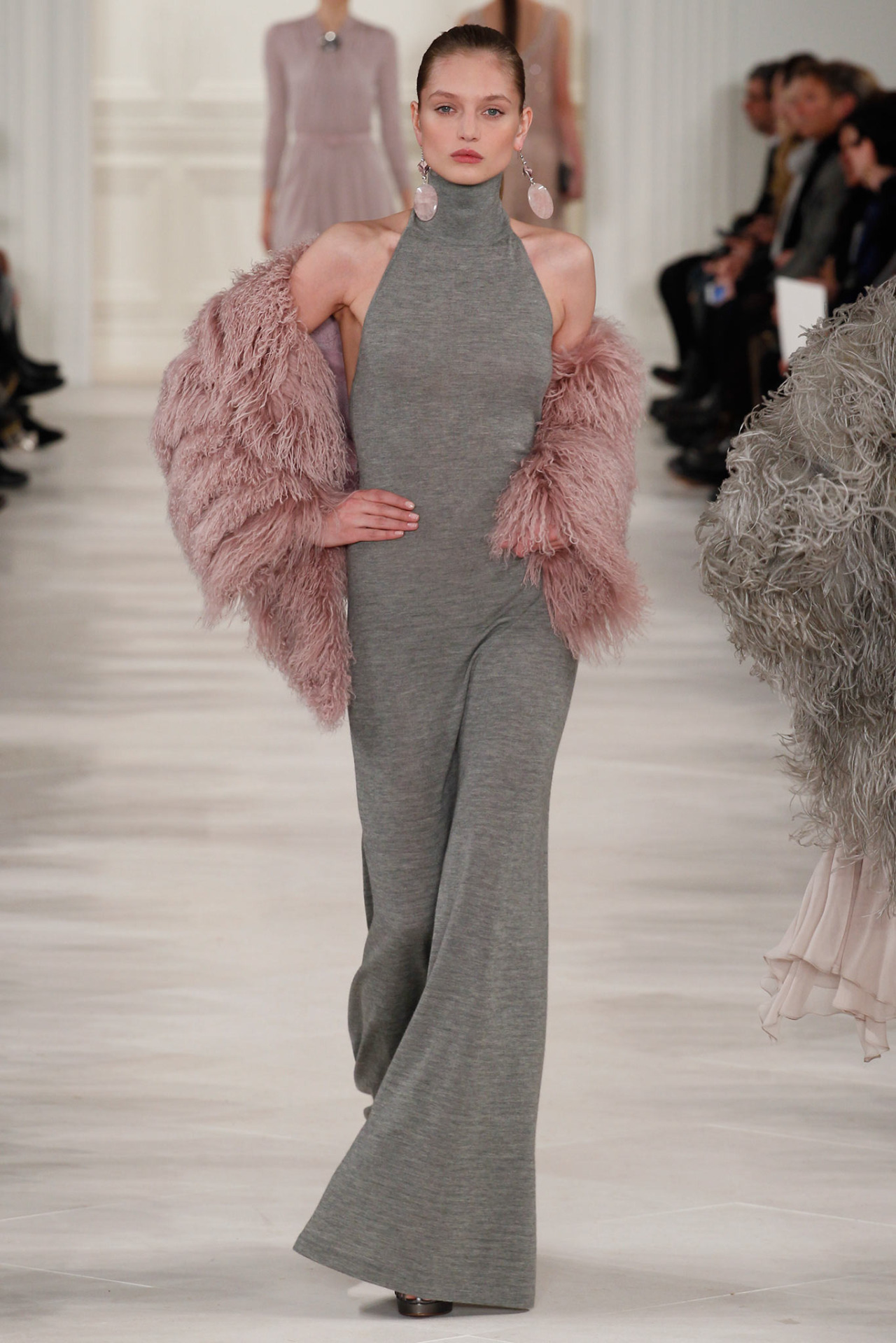 elegantaffair:

sofiazchoice:

Svetlana Zakharova for Ralph Lauren Fall 2014 Ready-to-Wear

X
