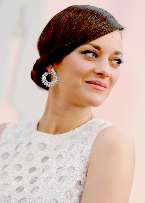 gifthescreen:
Marion Cotillard attends the 87th Annual Academy Awards at Hollywood &amp; Highland Center on February 22, 2015 in Hollywood, California