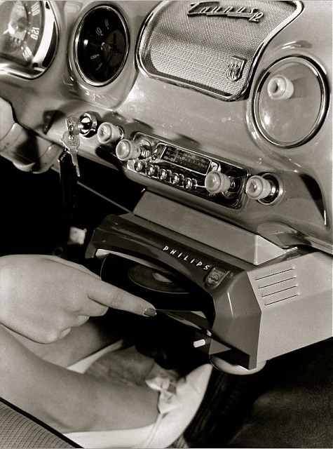 In car record player-1950s.