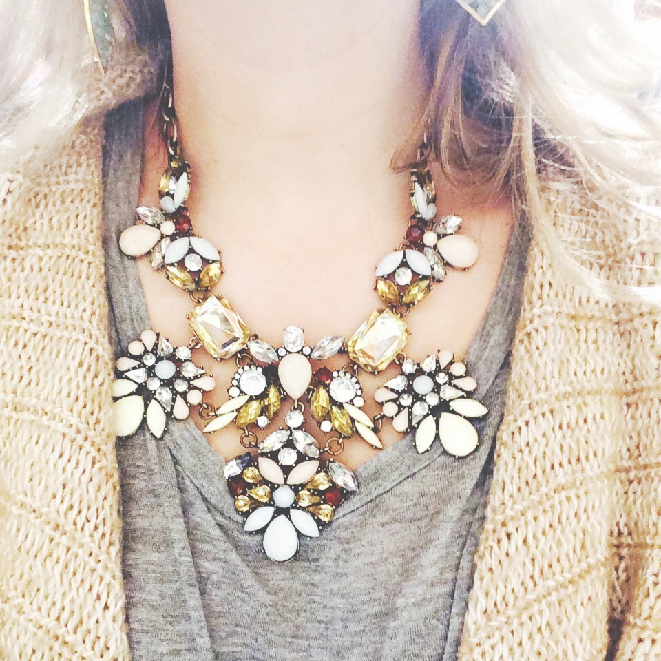 texas-lilly:

kinda sorta fell in love with this necklace today while at work…