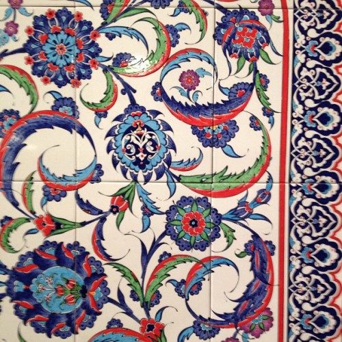 #turkishtiles #tiles #decor #decoration #detail #materialculture #beautiful #love #pattern #globalstyle