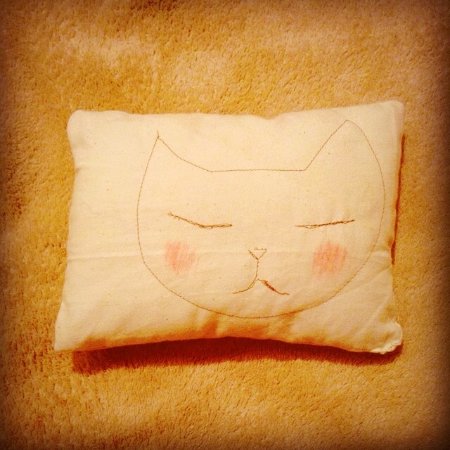 小さな枕＊
Small pillow