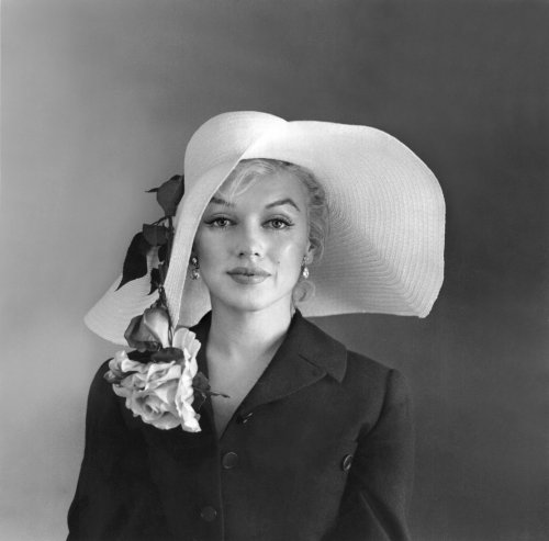 marilynmonroevideoarchives:Marilyn Monroe 1958. Taken by Carl Perutz 

Marilyn Monroe 1958. Taken by Carl Perutz