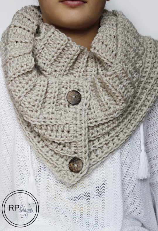 The Andy Button Scarf - Free Crochet Pattern // by Rescued Paw Designs