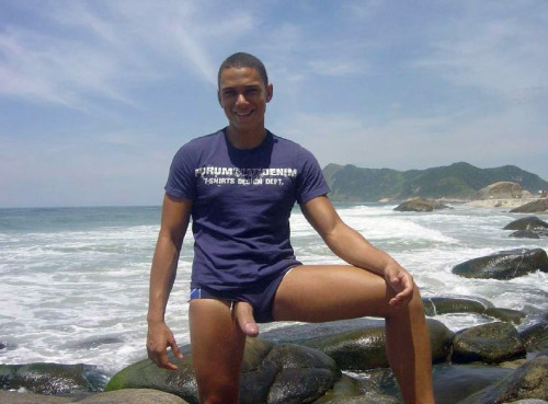 

Naked brazilian boy in Abricó’s beach 

