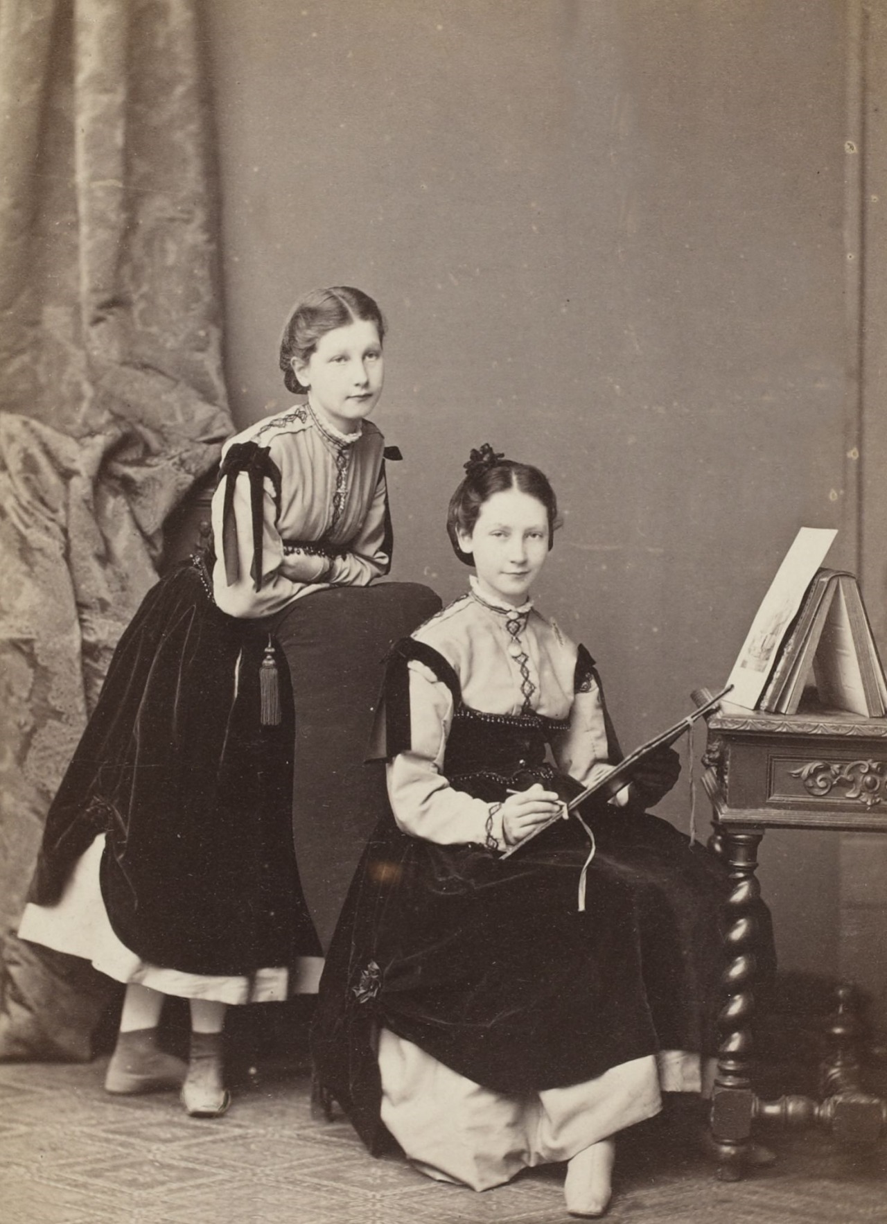Sisters ,1870s