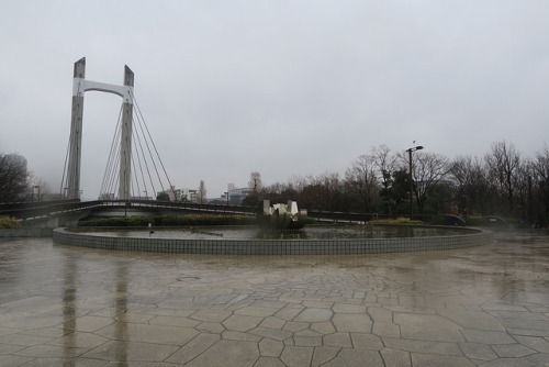Kiba Park Bridge and fountain plaza