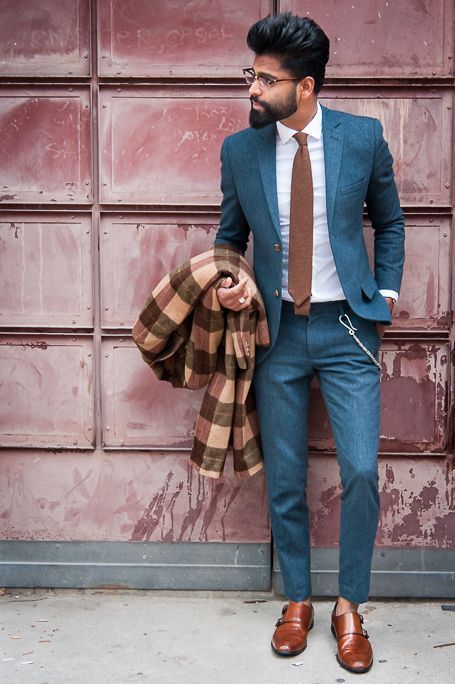 everybodylovessuits:

Great casual/ stylish look.
For more awesome suits follow my tumblr at EverybodyLovesSuits


 | Raddest Men’s Fashion Looks On The Internet