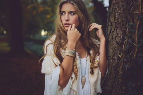 palavre:Autumn’s gone (by David Olkarny Photography) - Daily Ladies