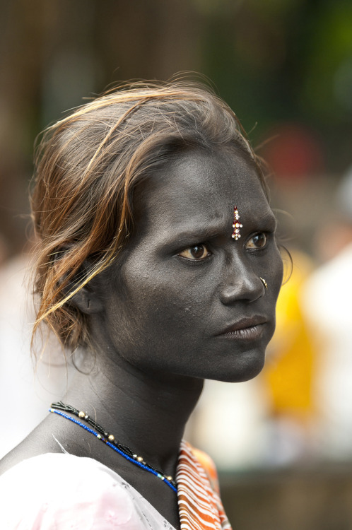 sexyboy1998:yung-human:dawn-of-manasseh:fromzimbabwee:humansofcolor:yearningforunity:Indigenous woman, India

Bringing this back


The kind of Indian women they don’t show…

Thank you tumblr.

wowwwwwwwwwwwwww

Her jawline is so similar to Magdalena frackowiaks