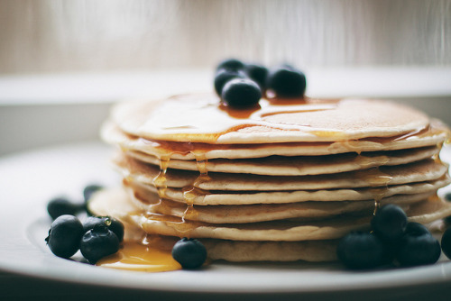 puzzlingly:

Pancake Day by Daniel Farò on Flickr.
