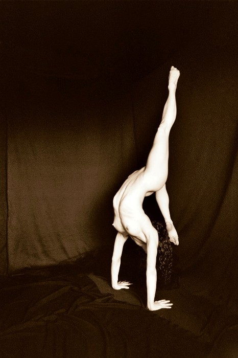ballerina / dancer is balancing in nude 35mm by #Wolf189...