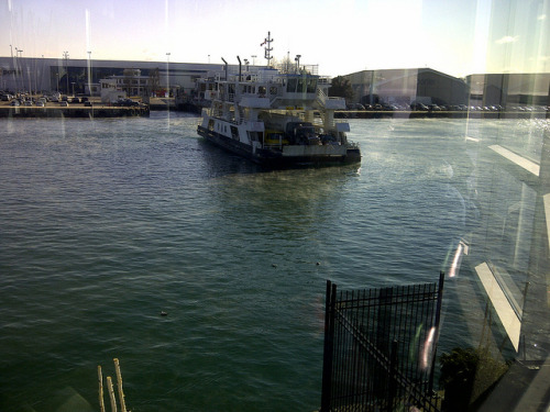 YTZ ferry