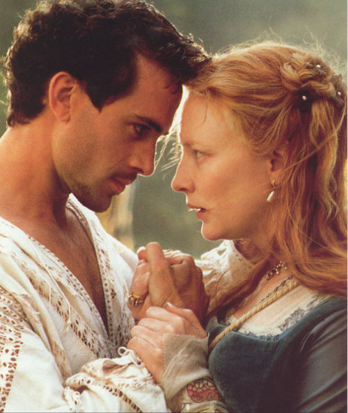 banglebagel:

Watching Elizabeth with the Roomie. This film is one of the most striking and beautiful. And Joseph Fiennes is one of the most striking and beautiful. Can’t. Take. My. Eyes. Off. The. Screen. 

