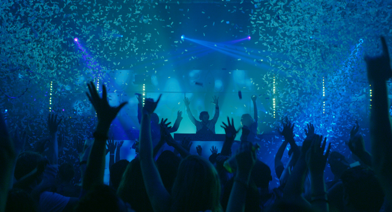 Here&rsquo;s to the nights we can&rsquo;t remember, with the friends we&rsquo;ll never forget.Own ‪#‎WAYF‬ NOW on Digital HD! bit.ly/OwnWAYF
