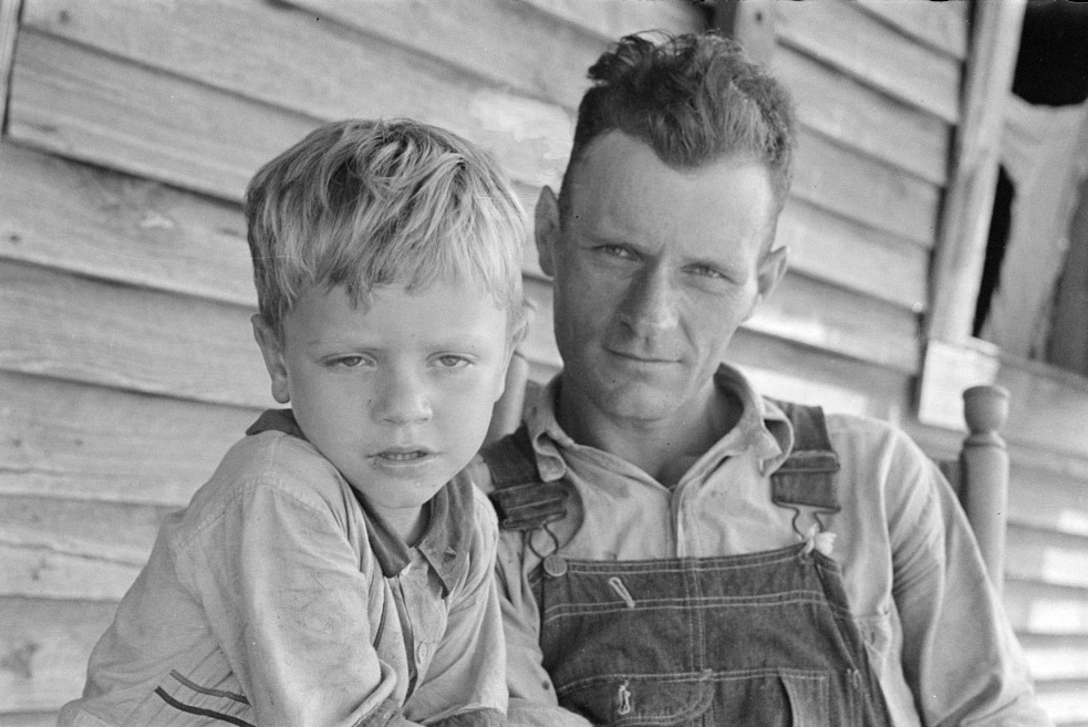 losetheboyfriend:

Charles and his father Floyd Burroughs, Alabama cotton sharecropper, Hale, Alabama; captured by Walker Evans (1936)
