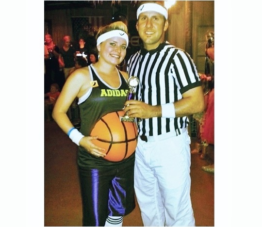 basketball player halloween costume for pregnancy