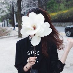 Bloom for me - flower emoji -