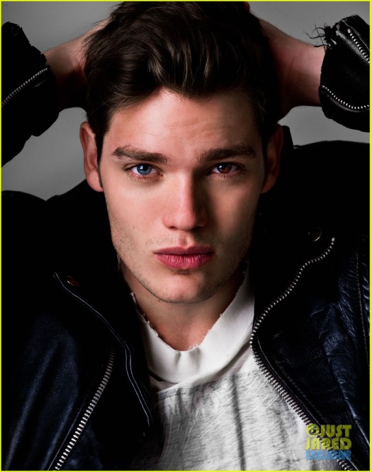 Dominic Sherwood from "Style" music video