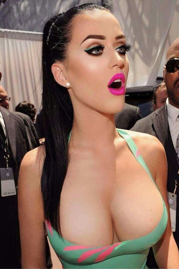 Katy perry cleavage