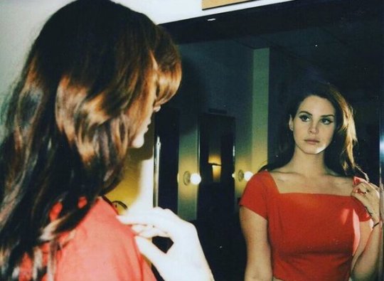 Lana Del Rey >> álbum "Honeymoon" - Página 37 Tumblr_o2fnqxld9X1snbxr4o4_540