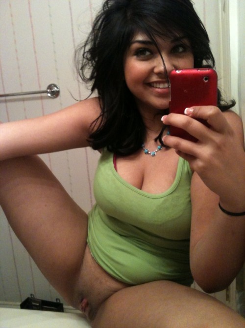 Pretty chubby girl selfie