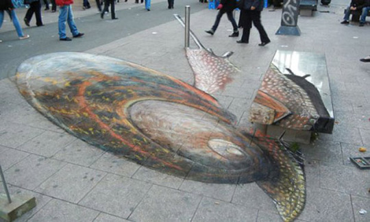 Julian Beever’s Giant Snail art viewed from the wrong angle. 
