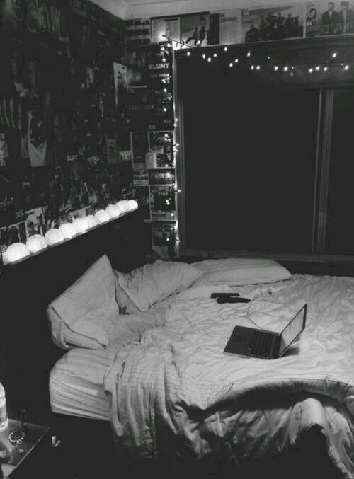 laptop and bed sheets | Tumblr