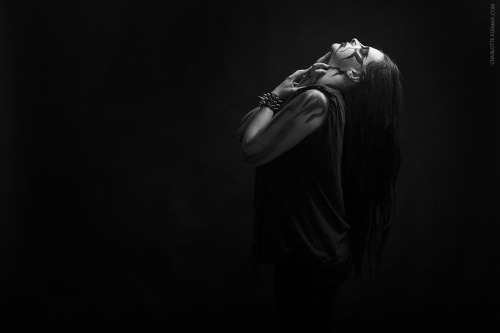 black metal is love . modèle: Mylene / Hurluberlue