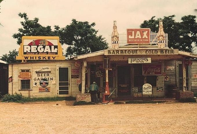 1950s gas station