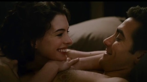 Anne hathaway love and other drugs sex scene